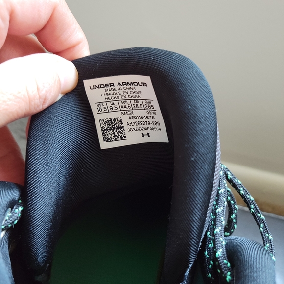 Gently used Stephen Curry 3 men's size 10.5 - Picture 8 of 11